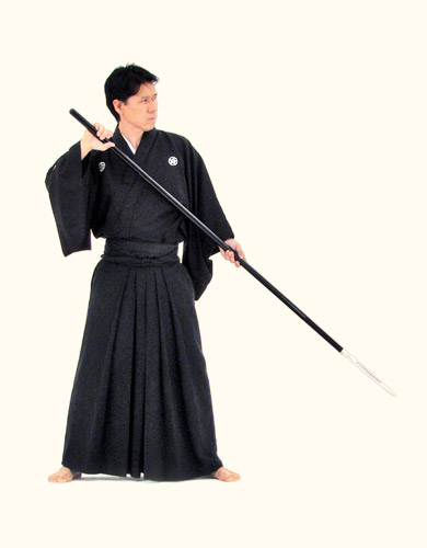 Sensei com Yari, a lança dos Samurai